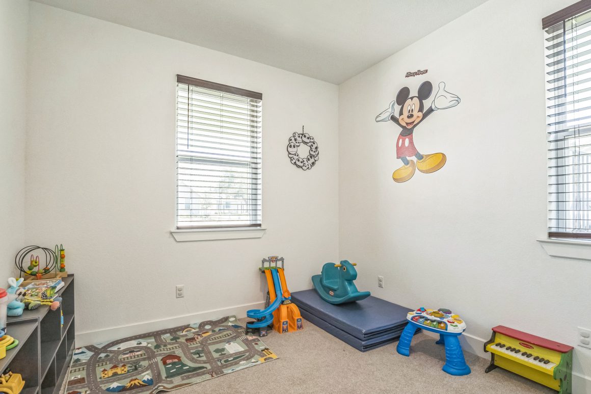 Interior living space at 3706 Mesquite Valley Rd